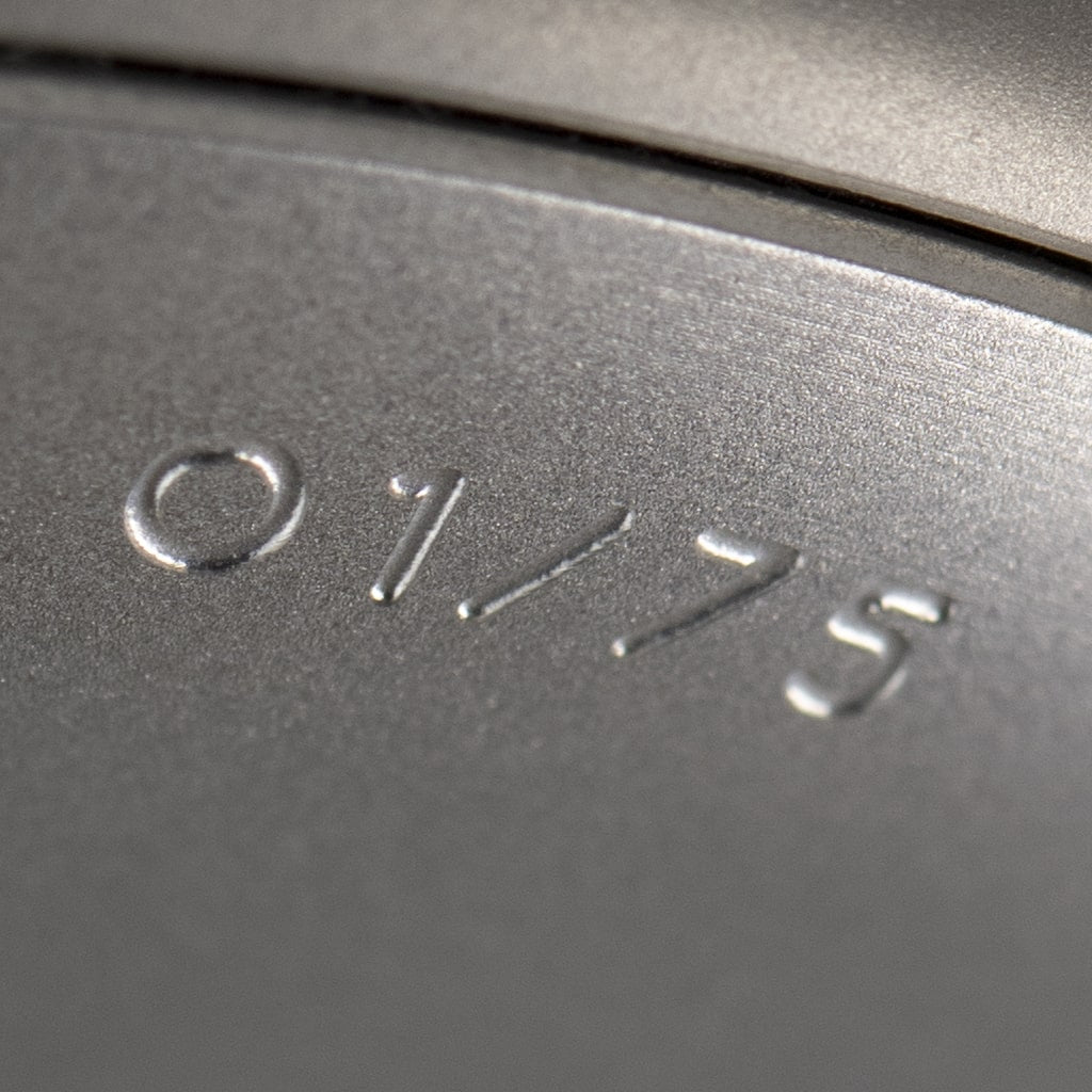 LM01D1N Edition limitée NEOTYPE