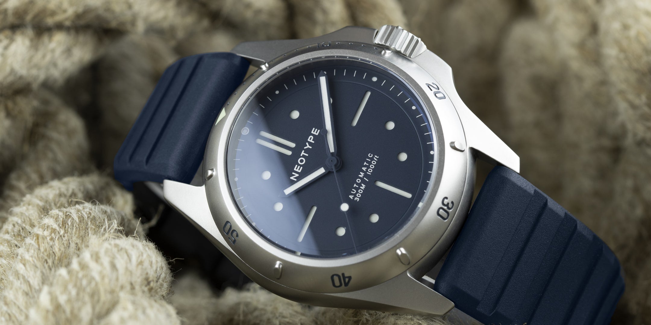 Montre de luxe plongée pour homme LM01D1B - NEOTYPE WATCHES