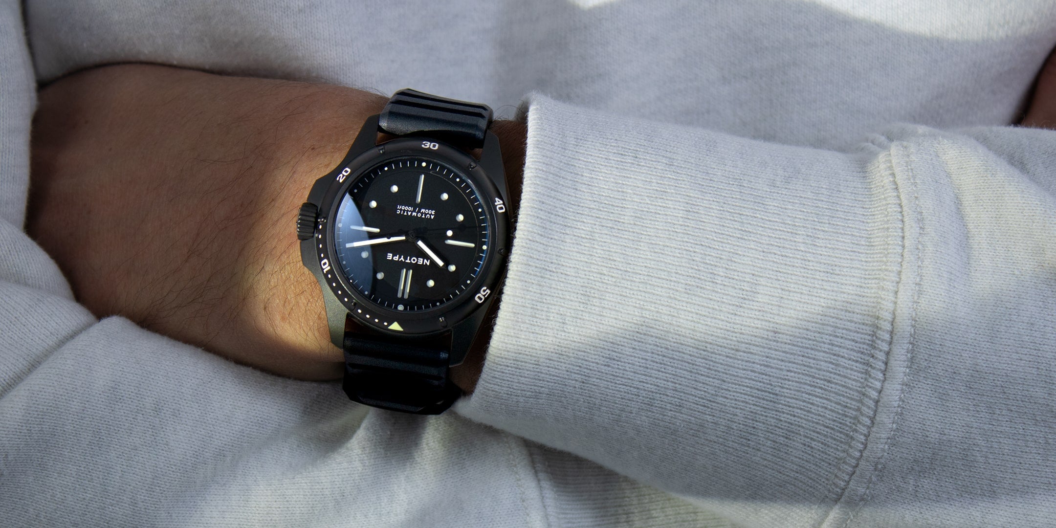 Horlogerie française Neotype - Montre de luxe pour homme LM01D2N