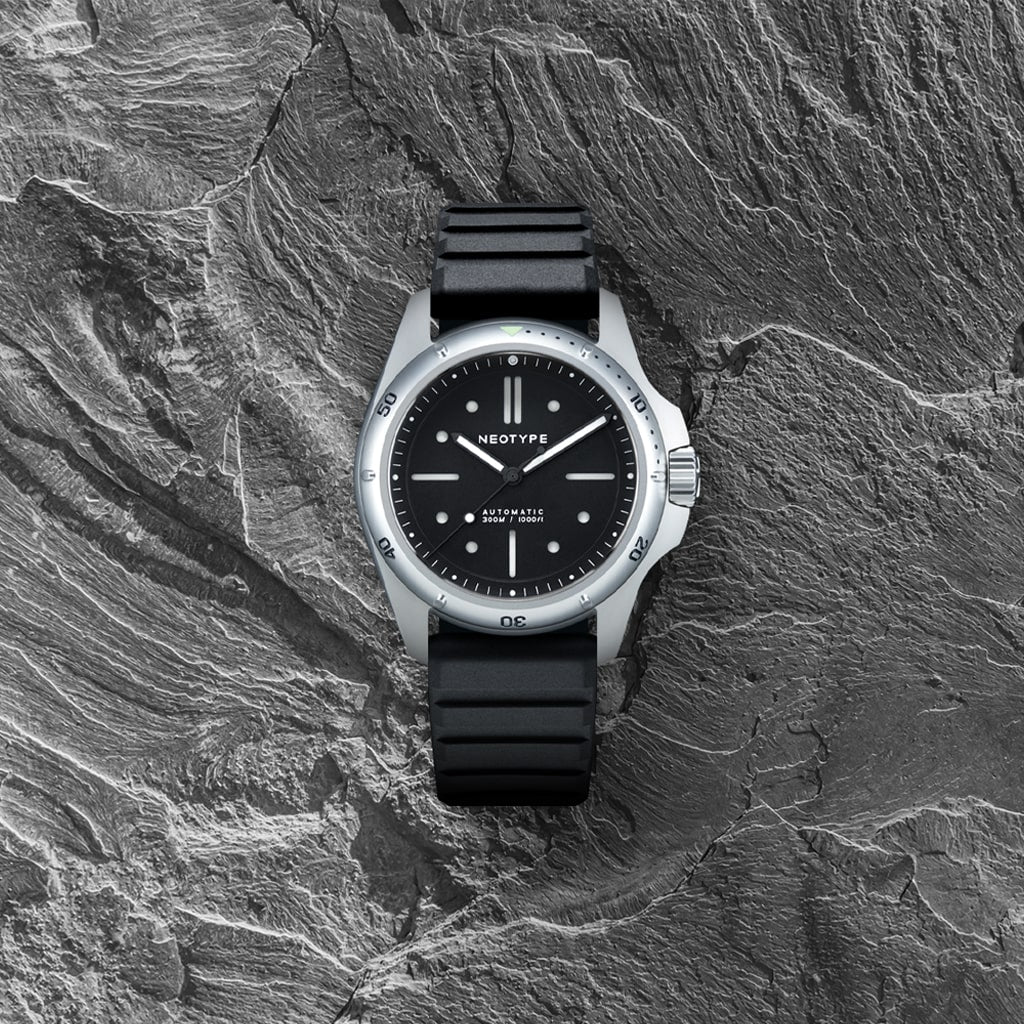 Montre pour homme modèle LM01D1N de Neotype Watches